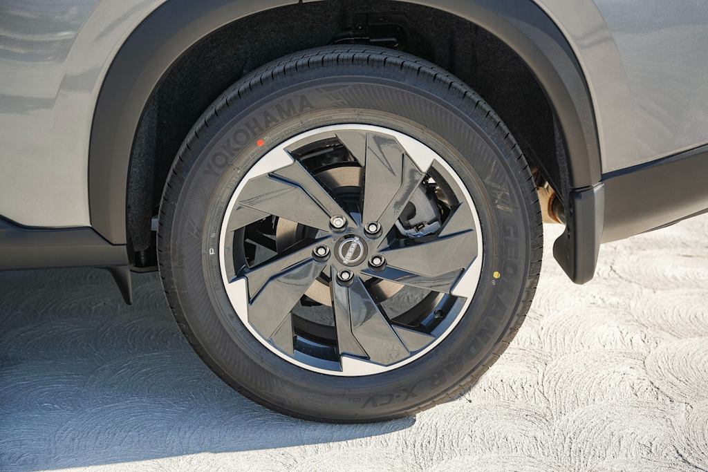 Thumbnail: 2025 Nissan Rogue - 6