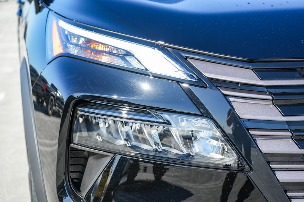 Thumbnail: 2026 Nissan Rogue - 17