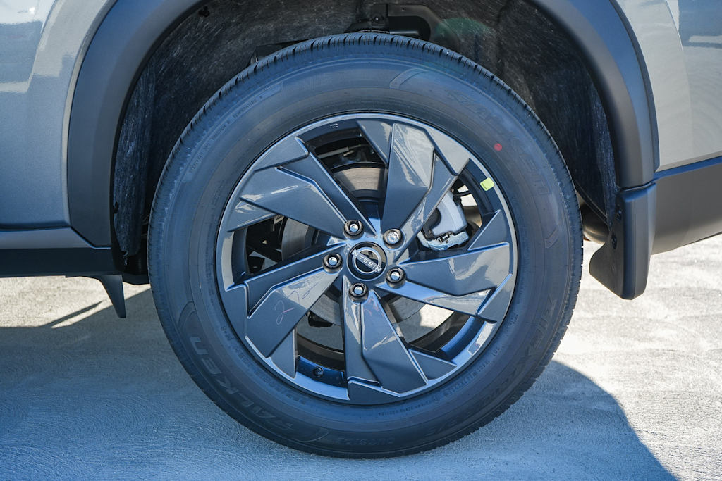 Thumbnail: 2026 Nissan Rogue - 6