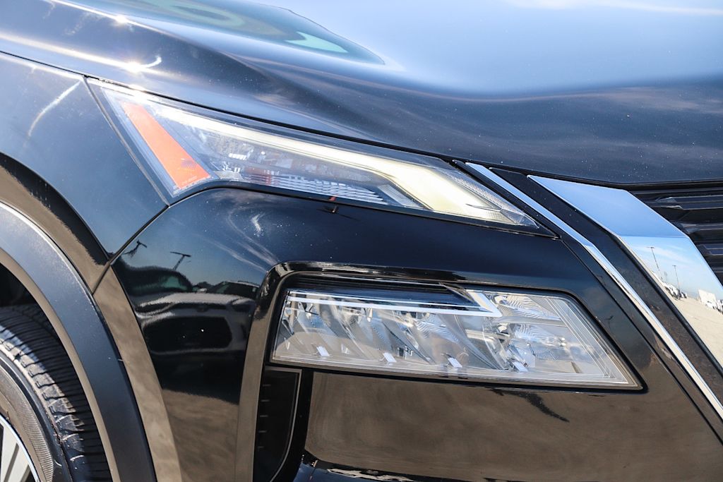 Thumbnail: 2022 Nissan Rogue - 18