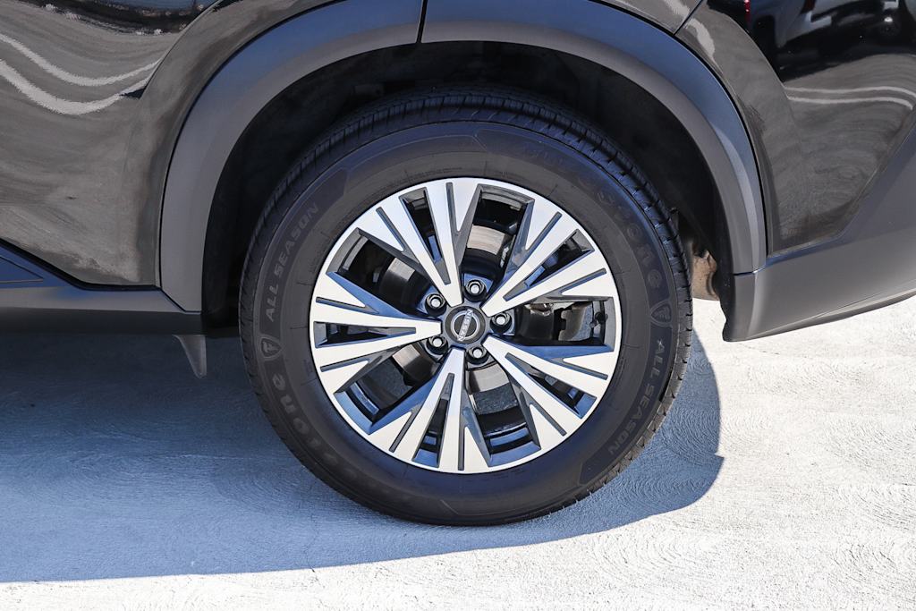 Thumbnail: 2022 Nissan Rogue - 23