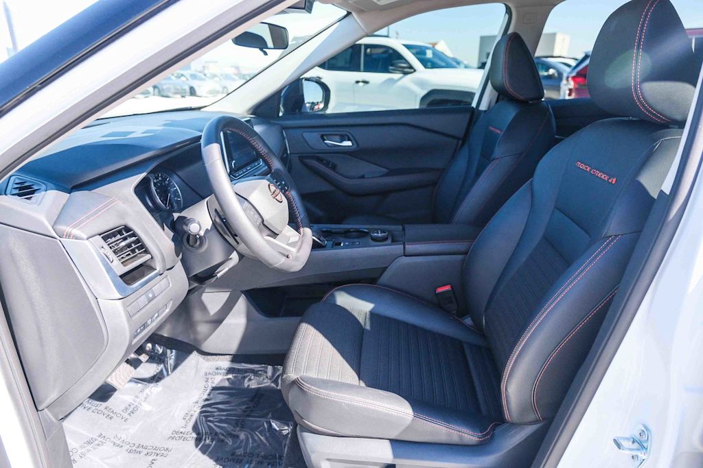 Thumbnail: 2025 Nissan Rogue - 10