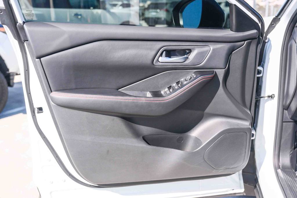 Thumbnail: 2025 Nissan Rogue - 25