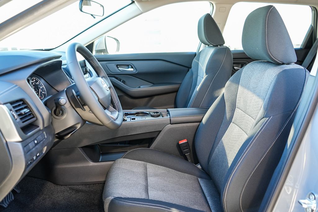 Thumbnail: 2026 Nissan Rogue - 10