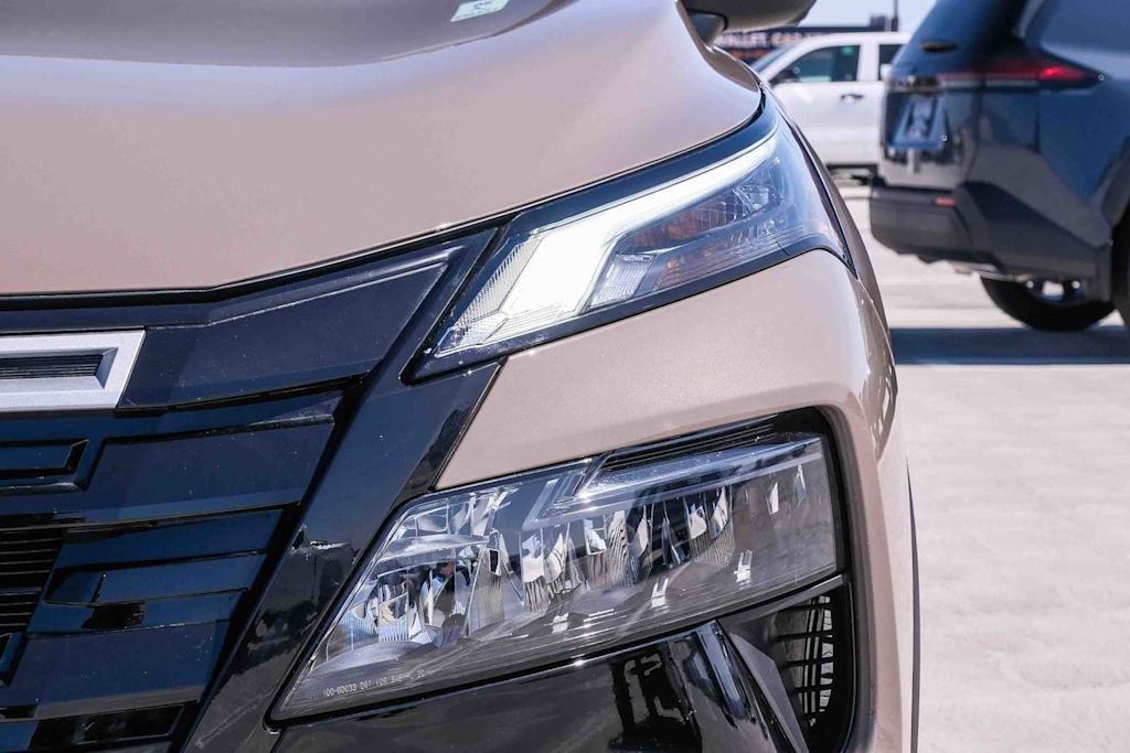 Thumbnail: 2025 Nissan Rogue - 21