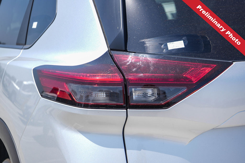 Thumbnail: 2025 Nissan Rogue - 17