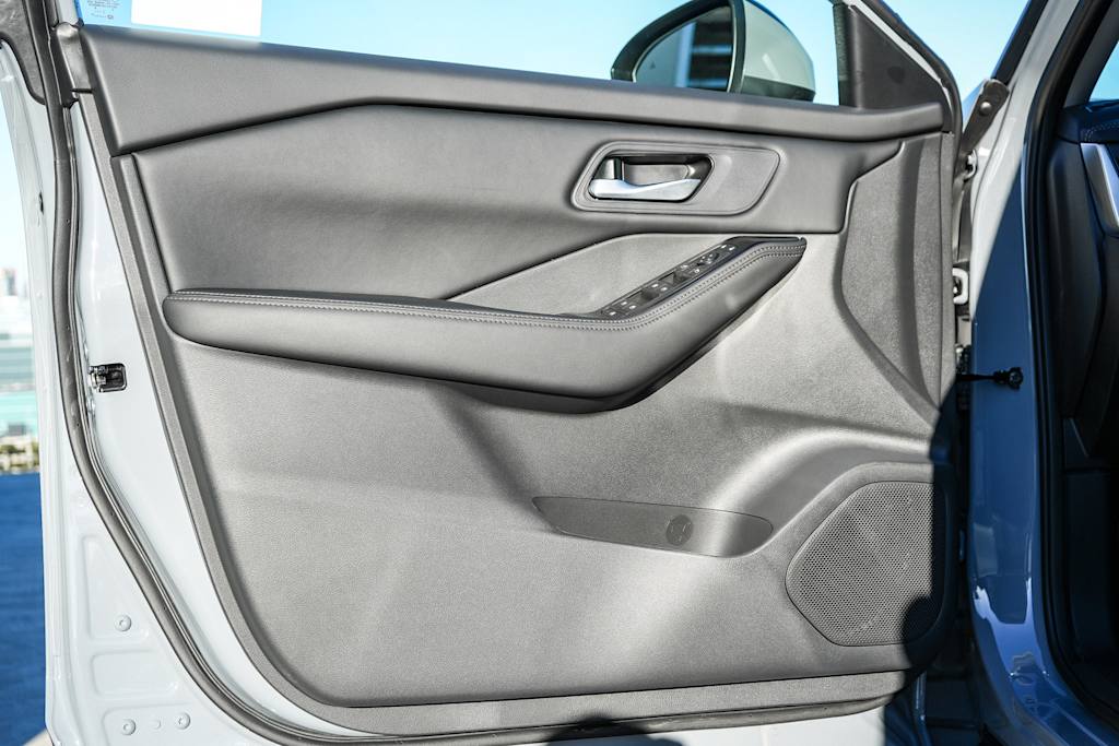 Thumbnail: 2026 Nissan Rogue - 24