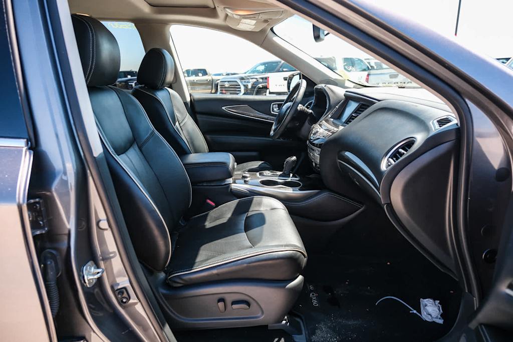Thumbnail: 2018 INFINITI QX60 - 8