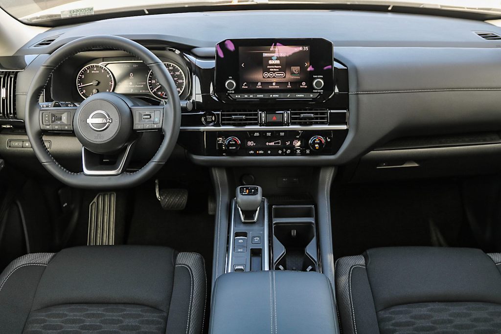 Thumbnail: 2025 Nissan Pathfinder - 2