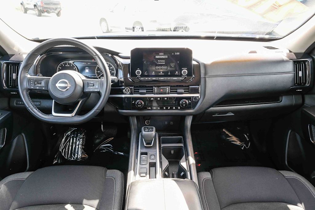 Thumbnail: 2024 Nissan Pathfinder - 2
