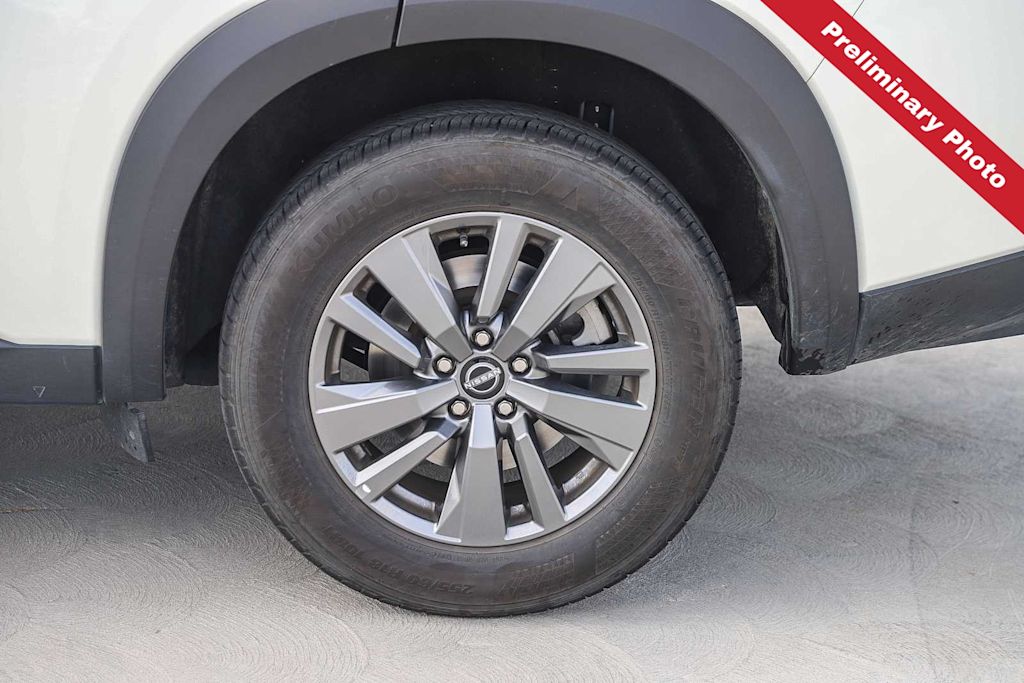 Thumbnail: 2024 Nissan Pathfinder - 17