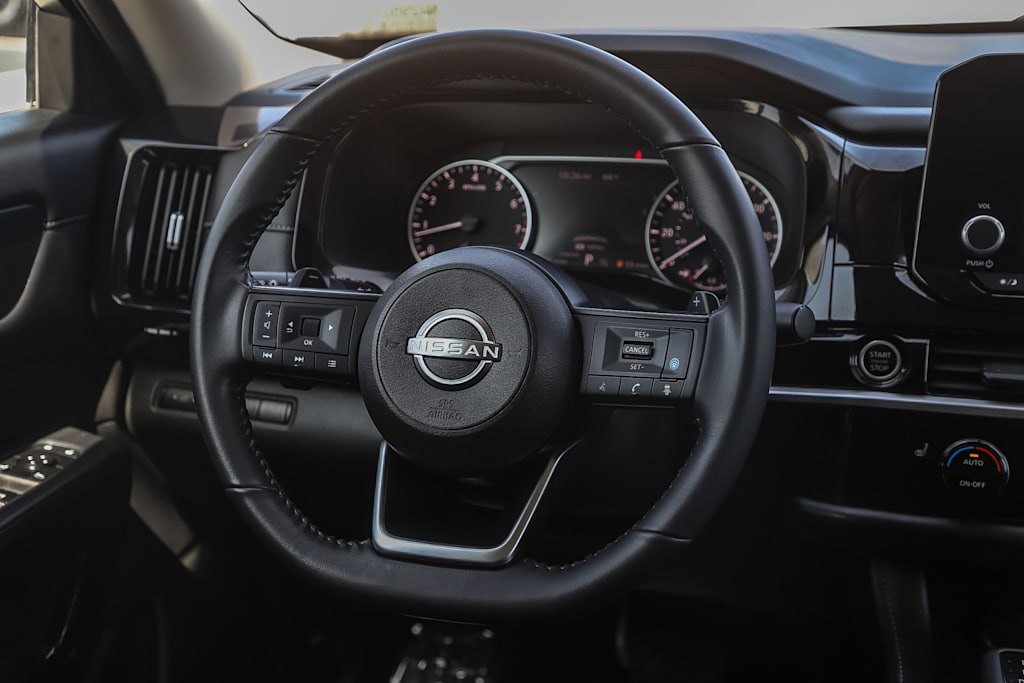 Thumbnail: 2024 Nissan Pathfinder - 9