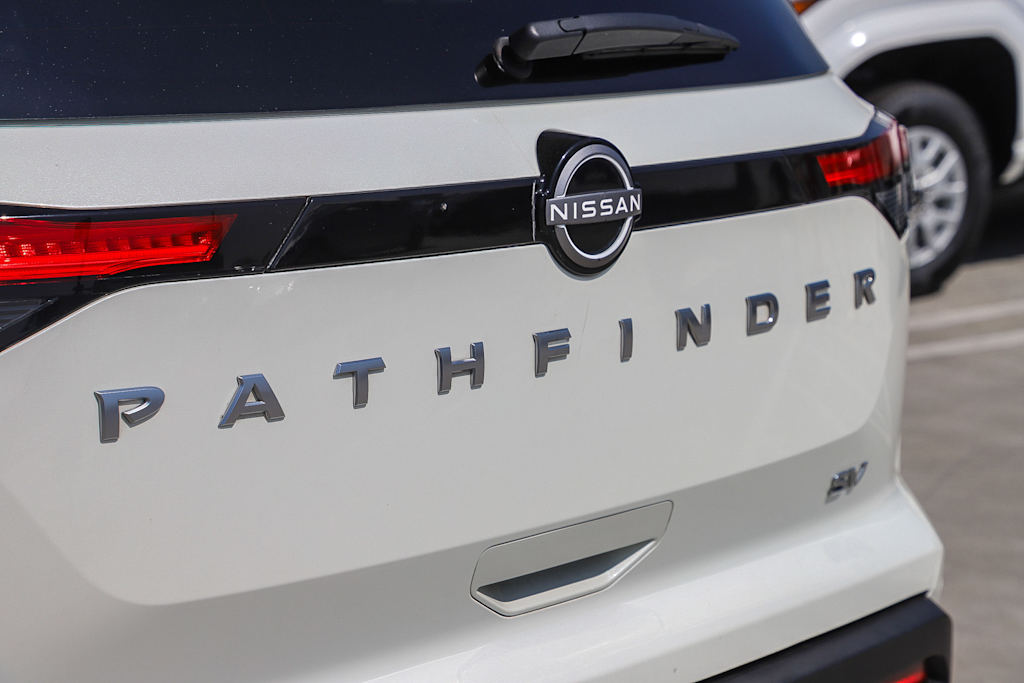 Thumbnail: 2024 Nissan Pathfinder - 20