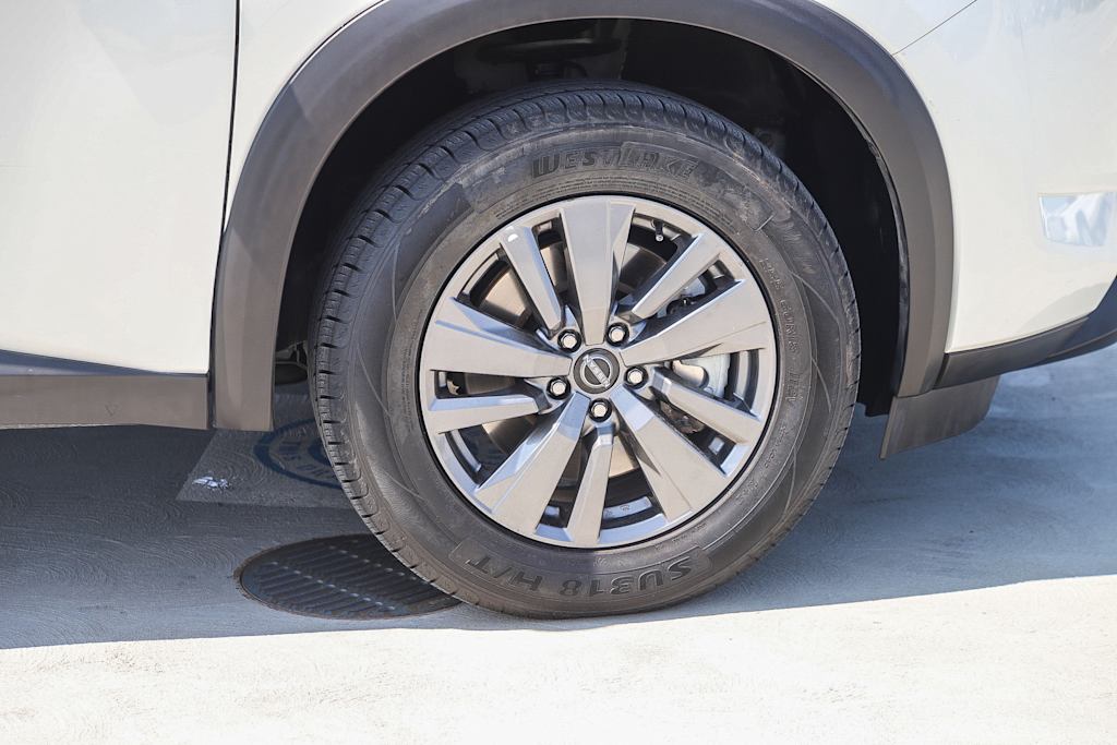 Thumbnail: 2024 Nissan Pathfinder - 7