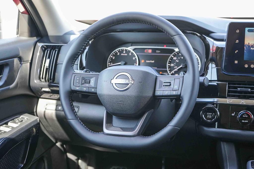 Thumbnail: 2026 Nissan Pathfinder - 12