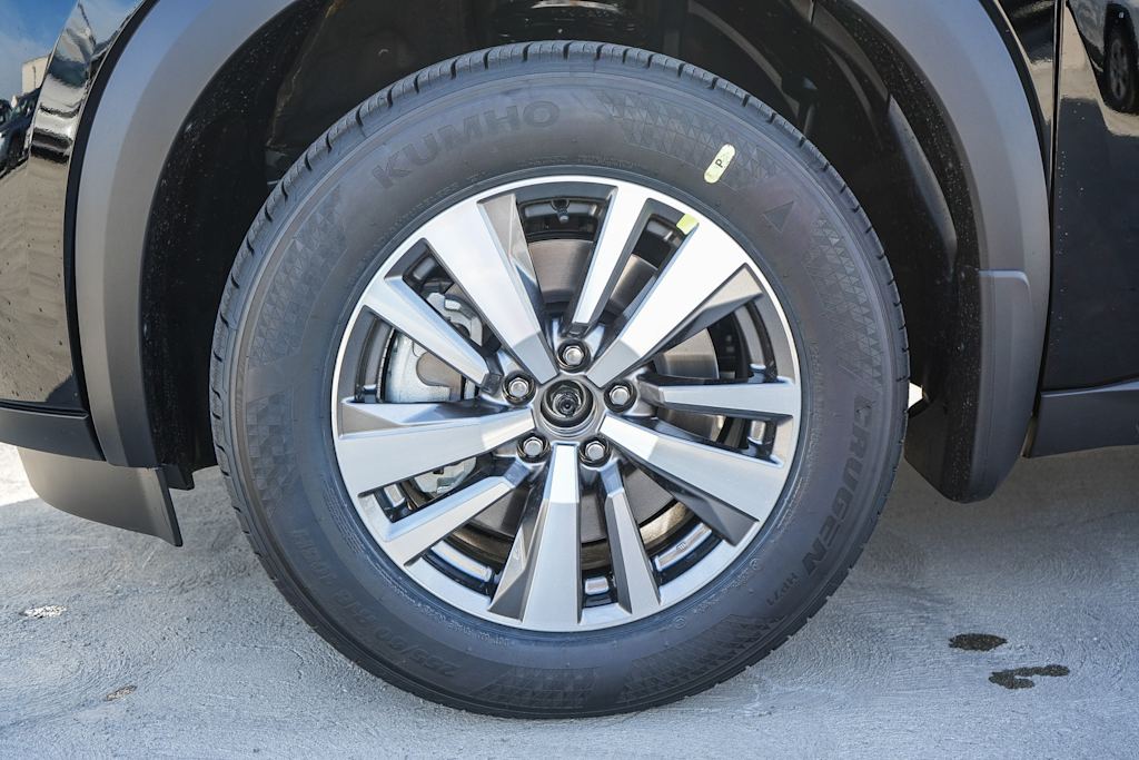 Thumbnail: 2025 Nissan Pathfinder - 21