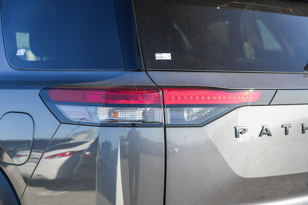 Thumbnail: 2025 Nissan Pathfinder - 20