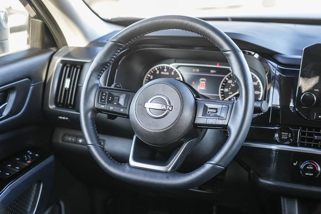 Thumbnail: 2025 Nissan Pathfinder - 9