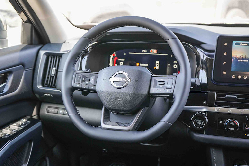 Thumbnail: 2026 Nissan Pathfinder - 8