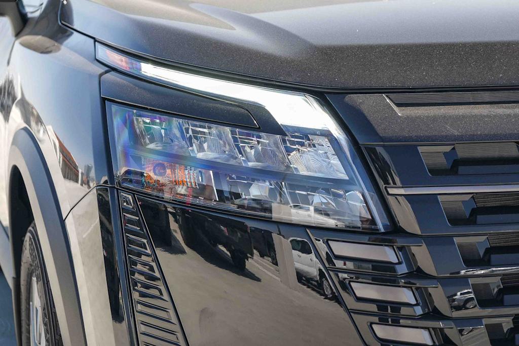 Thumbnail: 2026 Nissan Pathfinder - 17