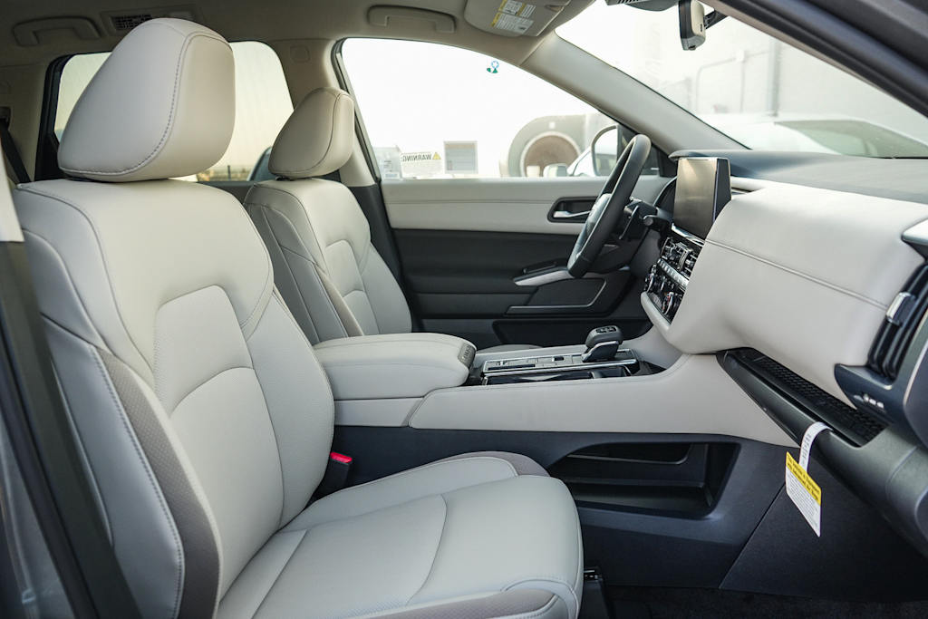 Thumbnail: 2026 Nissan Pathfinder - 8
