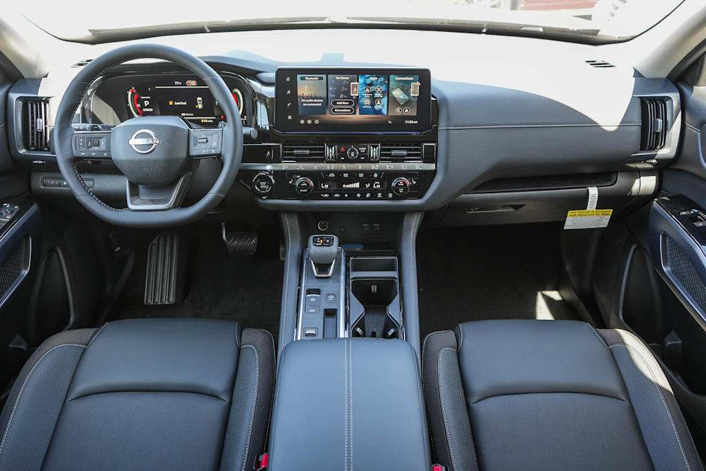Thumbnail: 2026 Nissan Pathfinder - 2