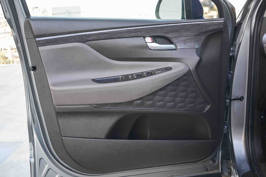 Thumbnail: 2019 Hyundai Santa Fe - 24