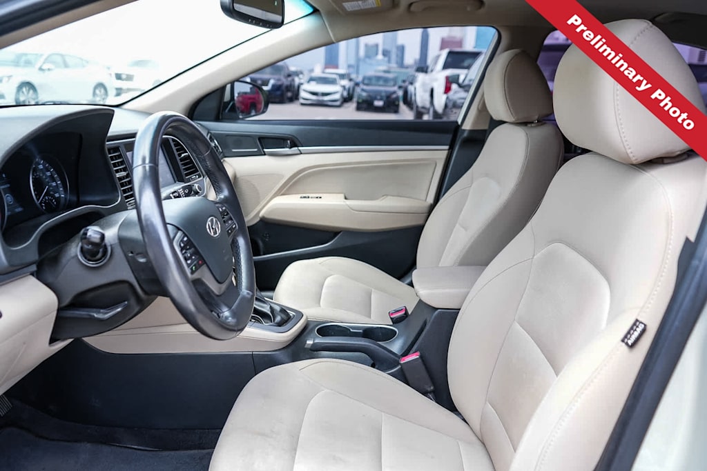 Thumbnail: 2017 Hyundai Elantra - 7