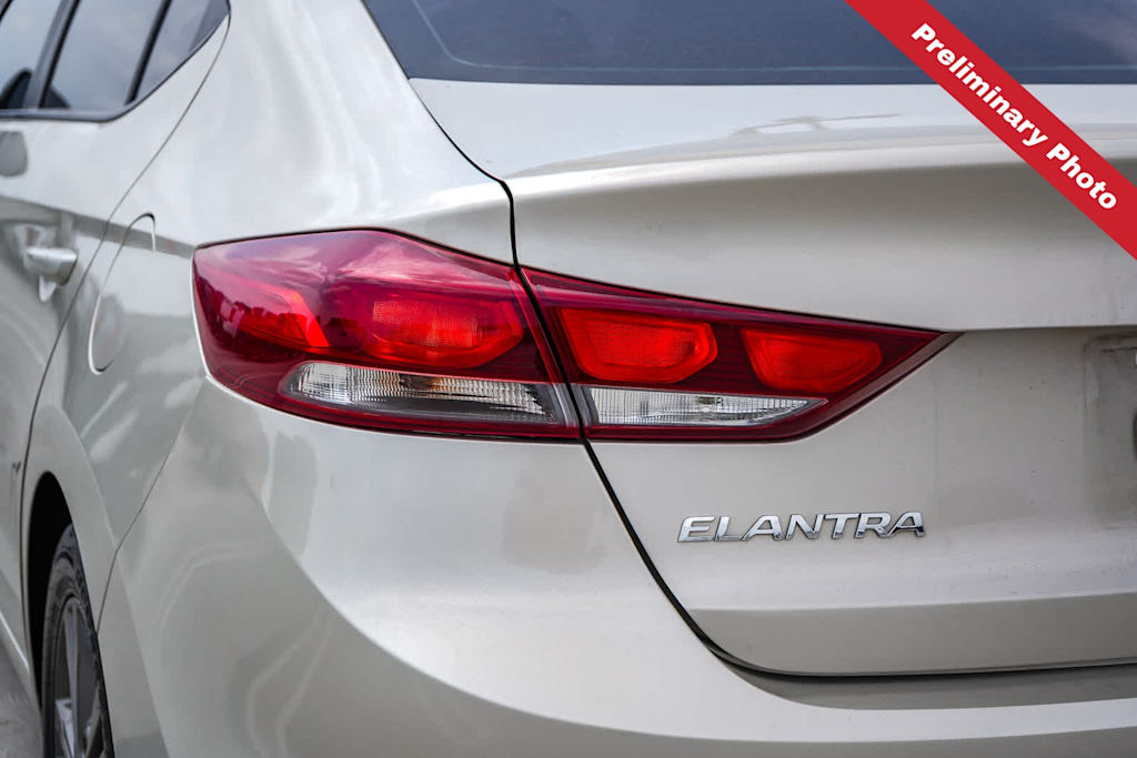 Thumbnail: 2017 Hyundai Elantra - 16