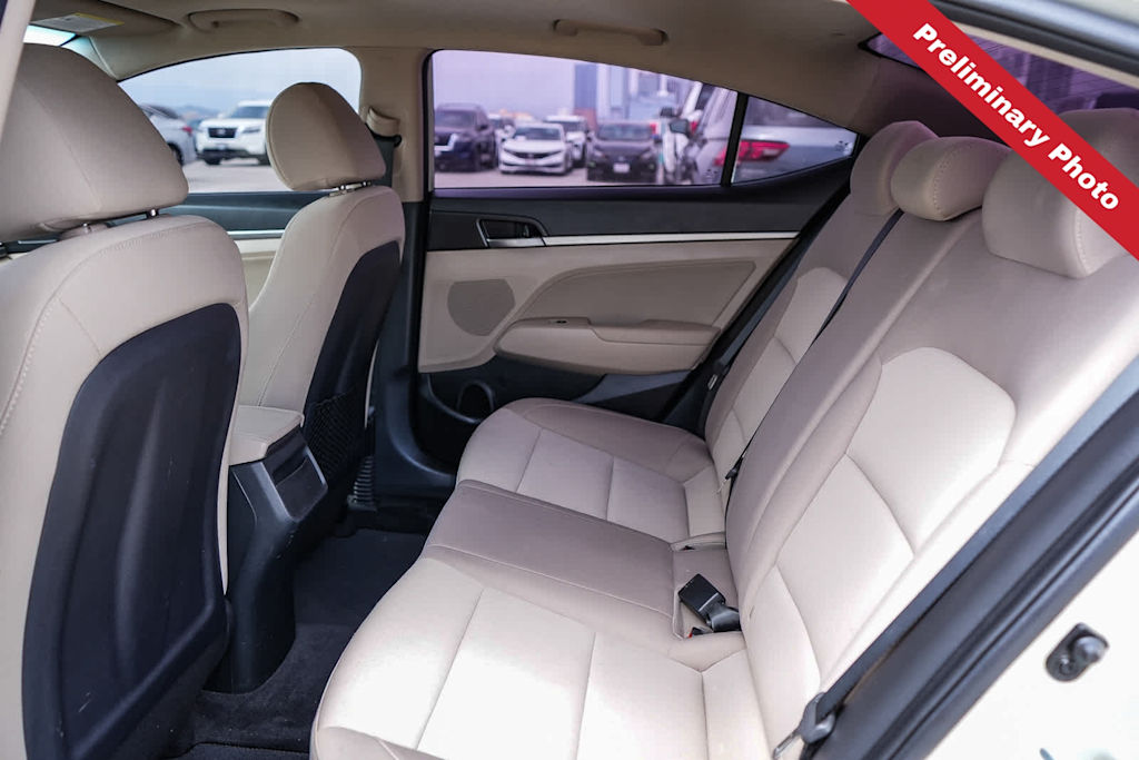 Thumbnail: 2017 Hyundai Elantra - 8