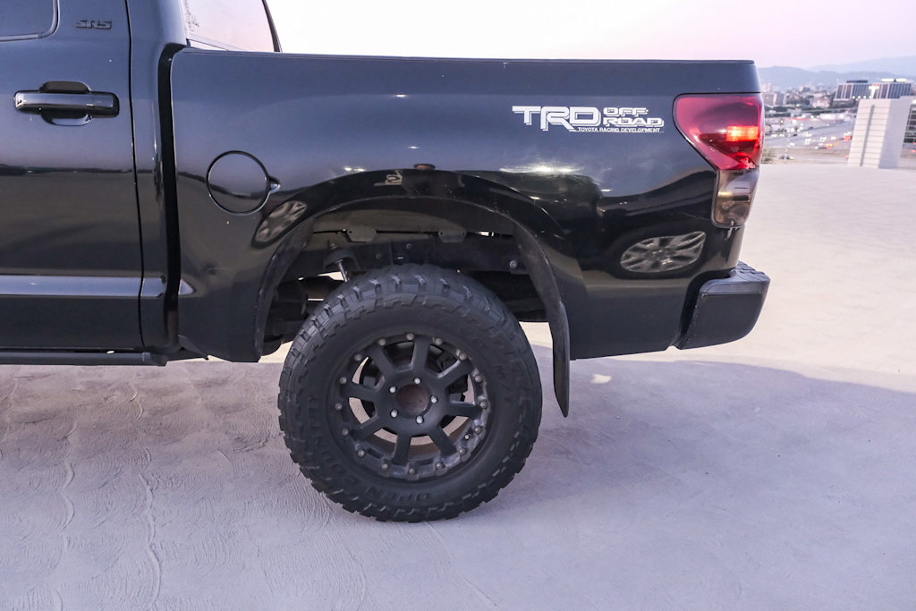 Thumbnail: 2008 Toyota Tundra - 17