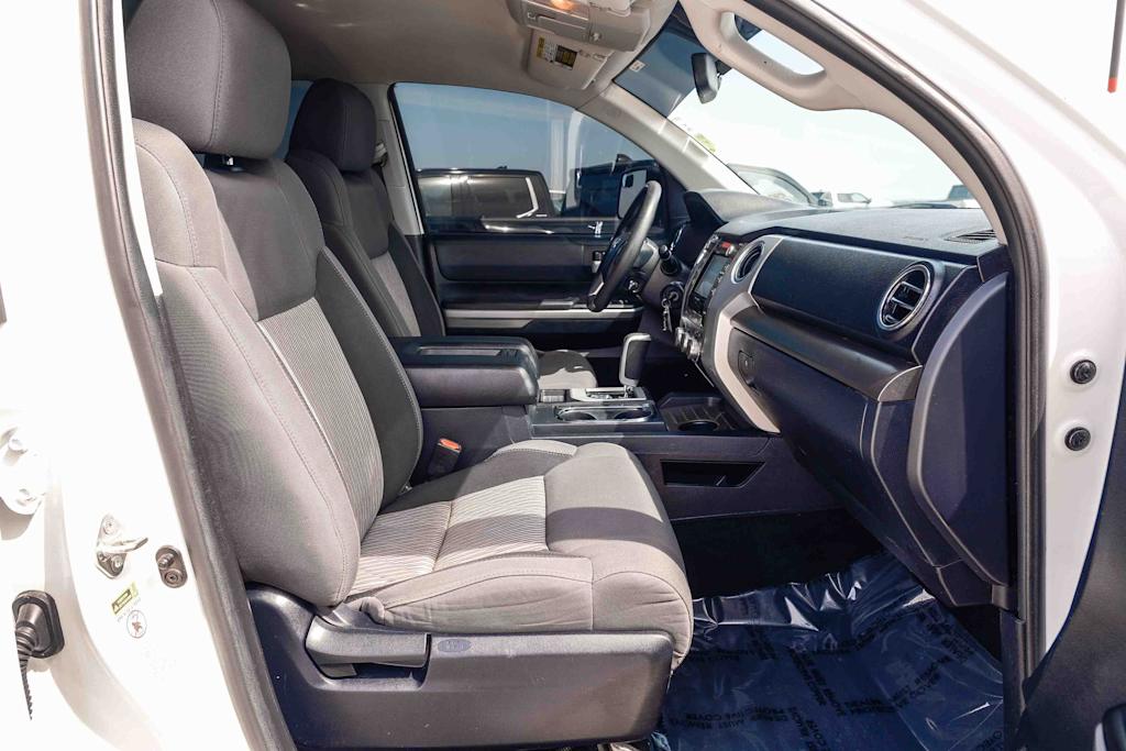 Thumbnail: 2017 Toyota Tundra - 10