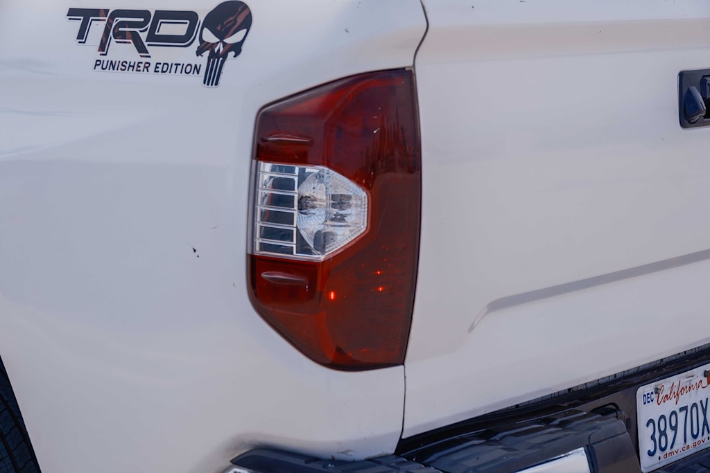 Thumbnail: 2017 Toyota Tundra - 6
