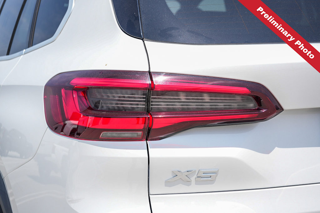 Thumbnail: 2021 BMW X5 - 16