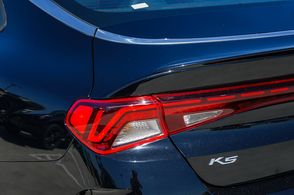 Thumbnail: 2022 Kia K5 - 21
