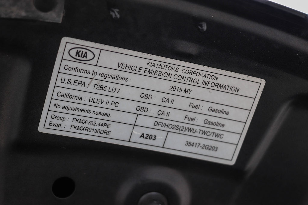 Thumbnail: 2015 Kia Sorento - 16