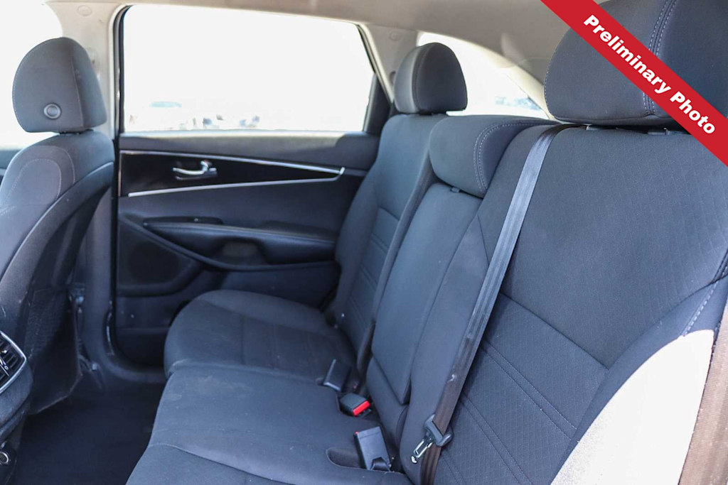 Thumbnail: 2019 Kia Sorento - 8