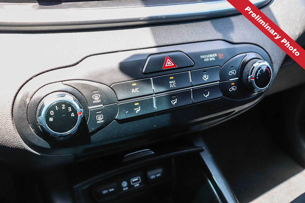 Thumbnail: 2019 Kia Sorento - 21