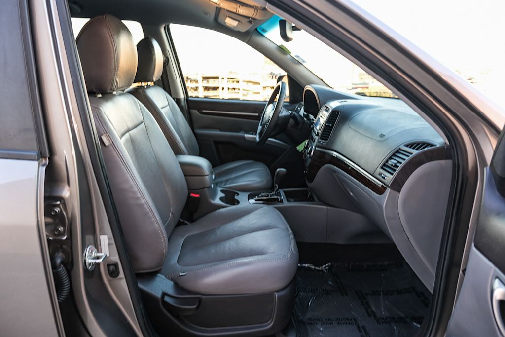 Thumbnail: 2012 Hyundai Santa Fe - 10
