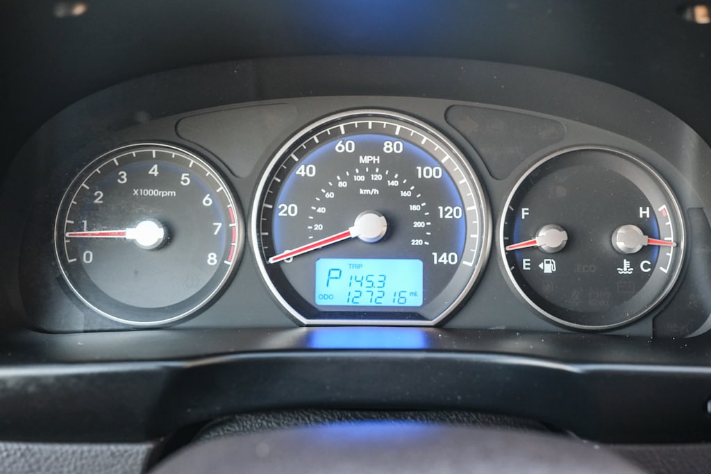 Thumbnail: 2012 Hyundai Santa Fe - 15
