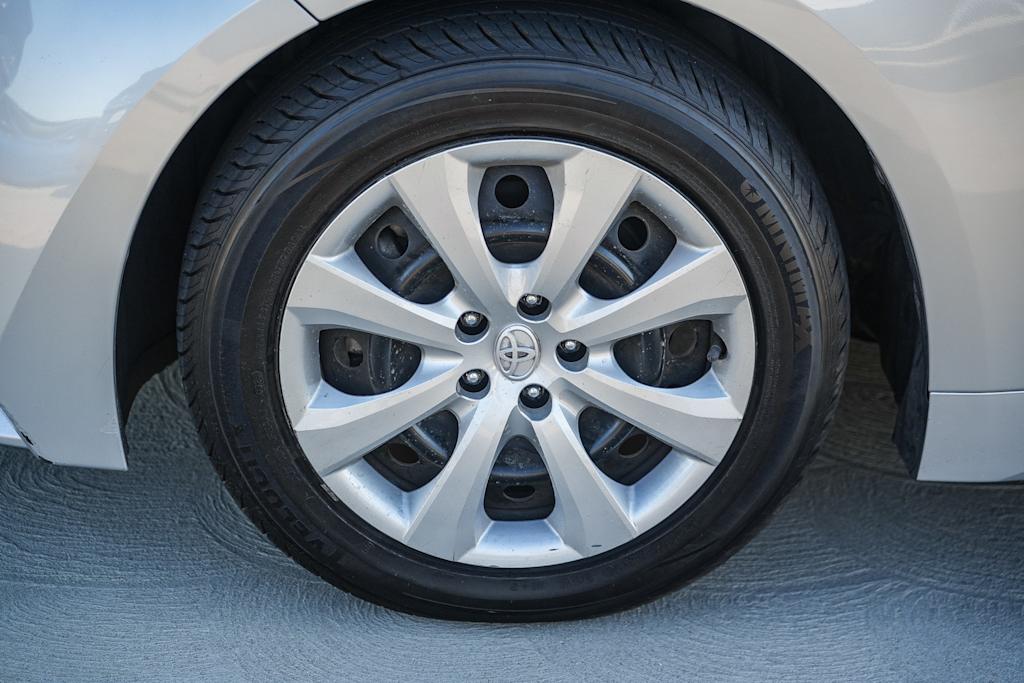 Thumbnail: 2023 Toyota Corolla - 19