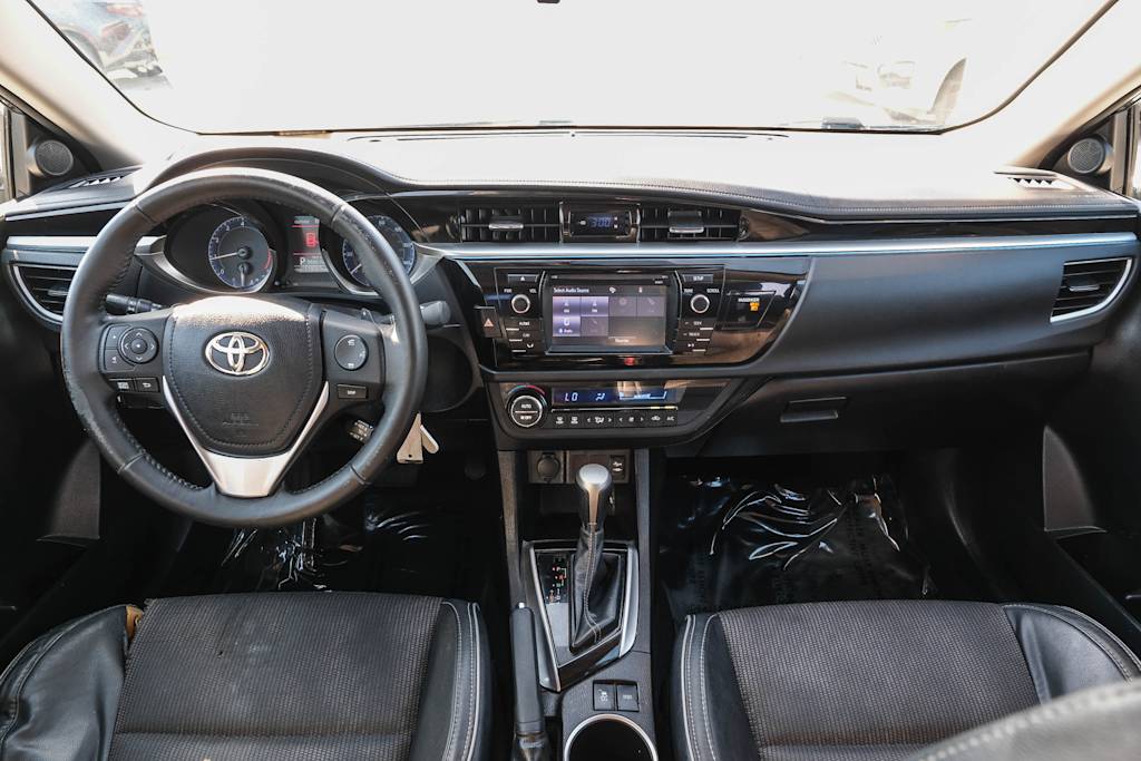 Thumbnail: 2016 Toyota Corolla - 2
