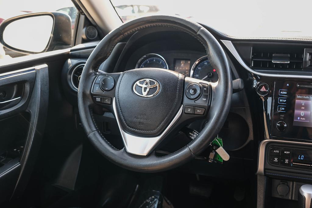 Thumbnail: 2018 Toyota Corolla - 9