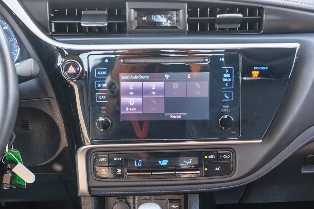 Thumbnail: 2018 Toyota Corolla - 13