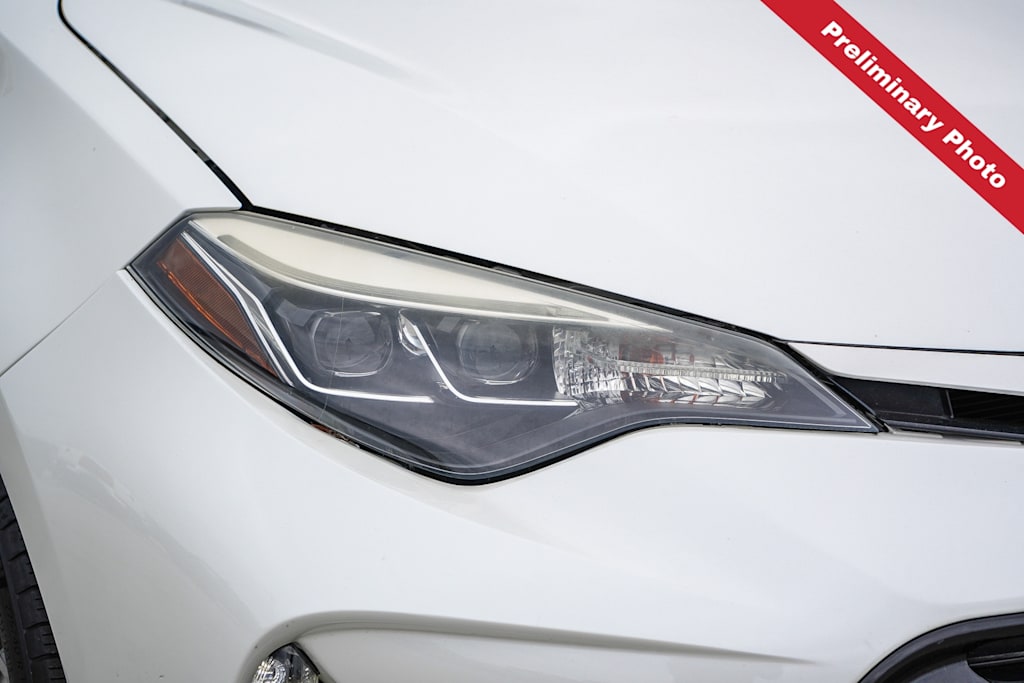 Thumbnail: 2018 Toyota Corolla - 14