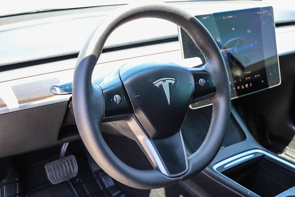 Thumbnail: 2023 Tesla Model 3 - 2