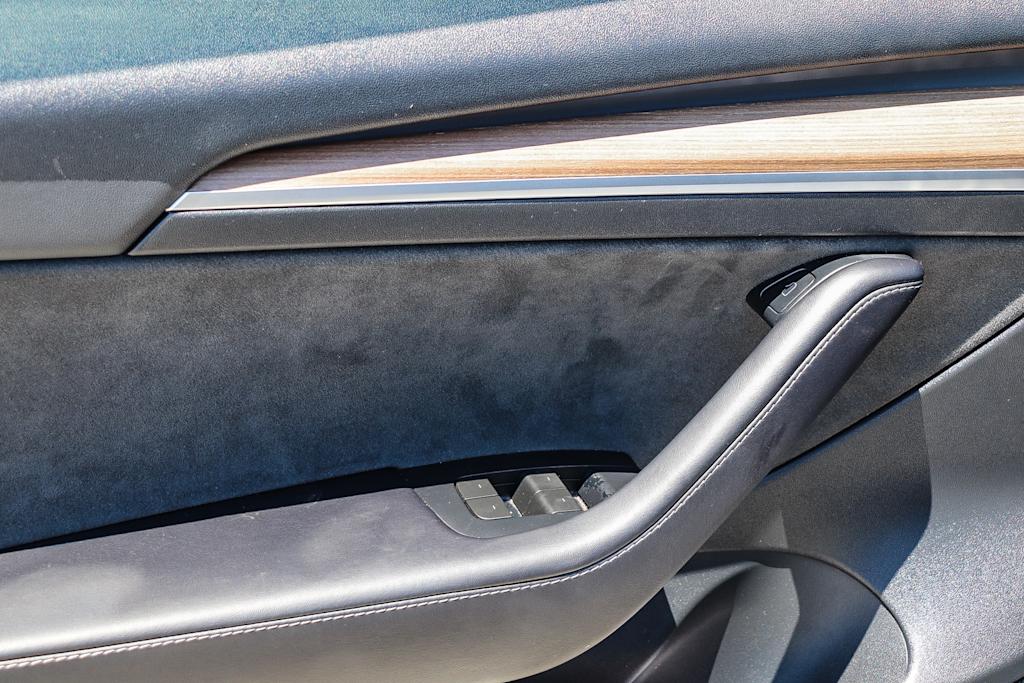 Thumbnail: 2023 Tesla Model 3 - 20