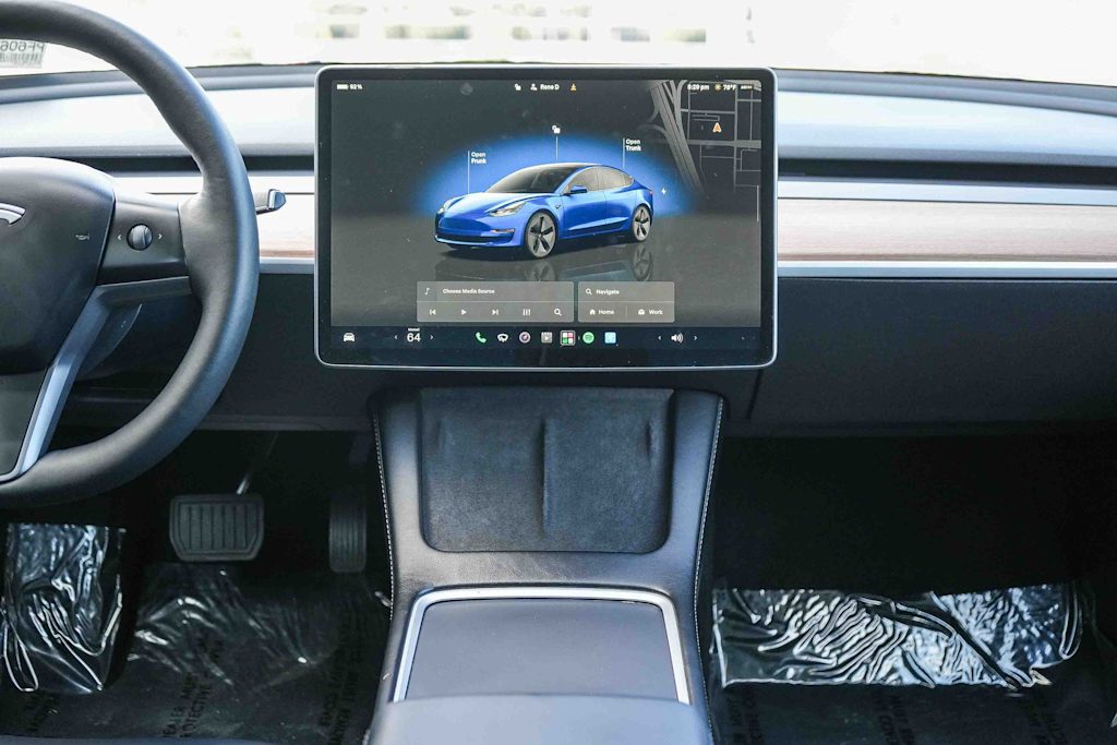 Thumbnail: 2023 Tesla Model 3 - 8