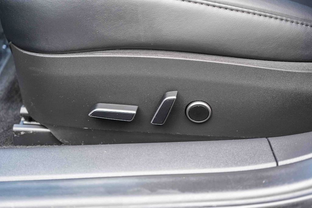 Thumbnail: 2023 Tesla Model 3 - 21
