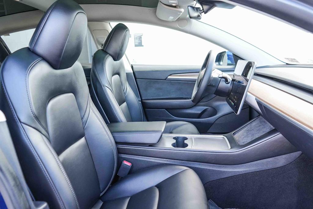 Thumbnail: 2023 Tesla Model 3 - 9